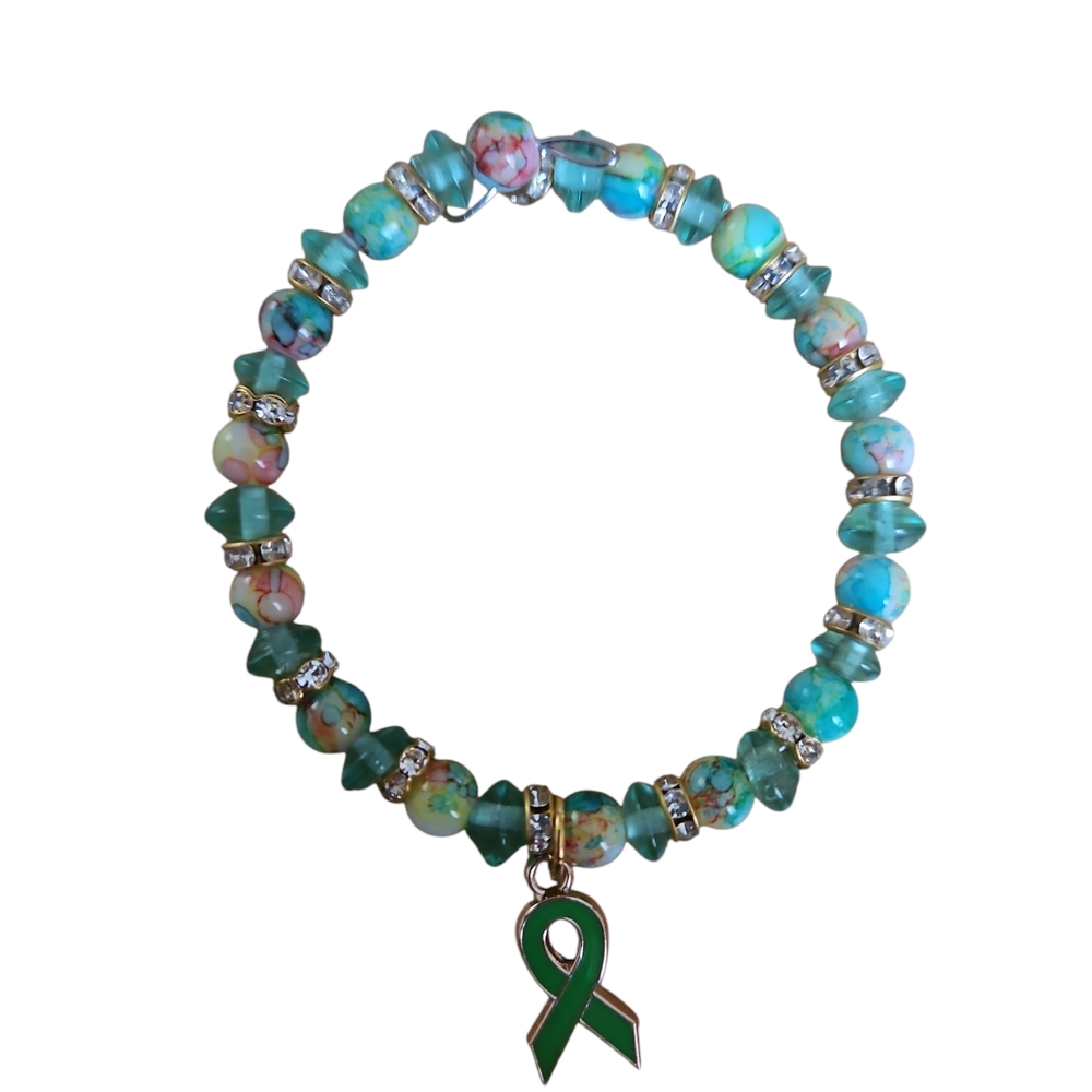Elegant Green Beaded Bracelet with Charm.  1066